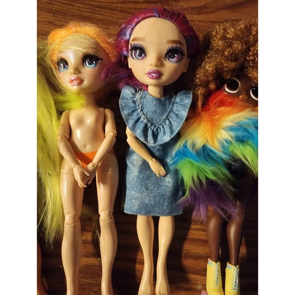 Lot Of 4 L.O.L. Surprise! OMG And Rainbow High Fashion Dolls W/ Accessories